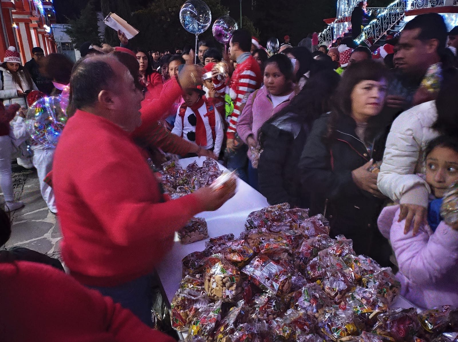 Cuaxomulco se Inunda de Navidad