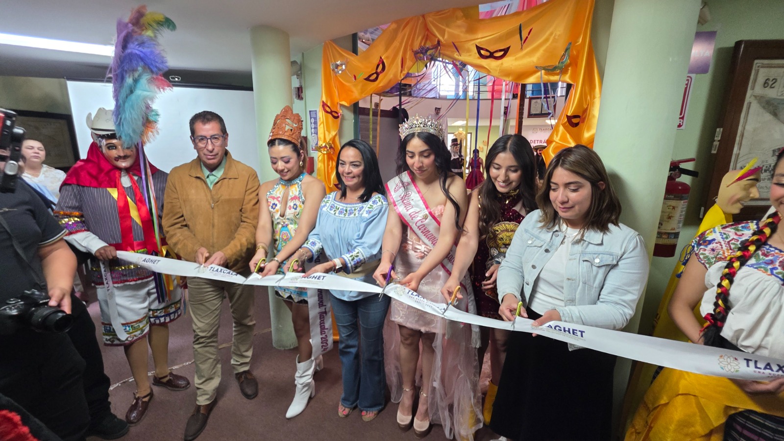 ARCHIVO HISTÓRICO INAUGURA EXPOSICIÓN QUE VISIBILIZA PAPEL DE LAS MUJERES EN EL CARNAVAL