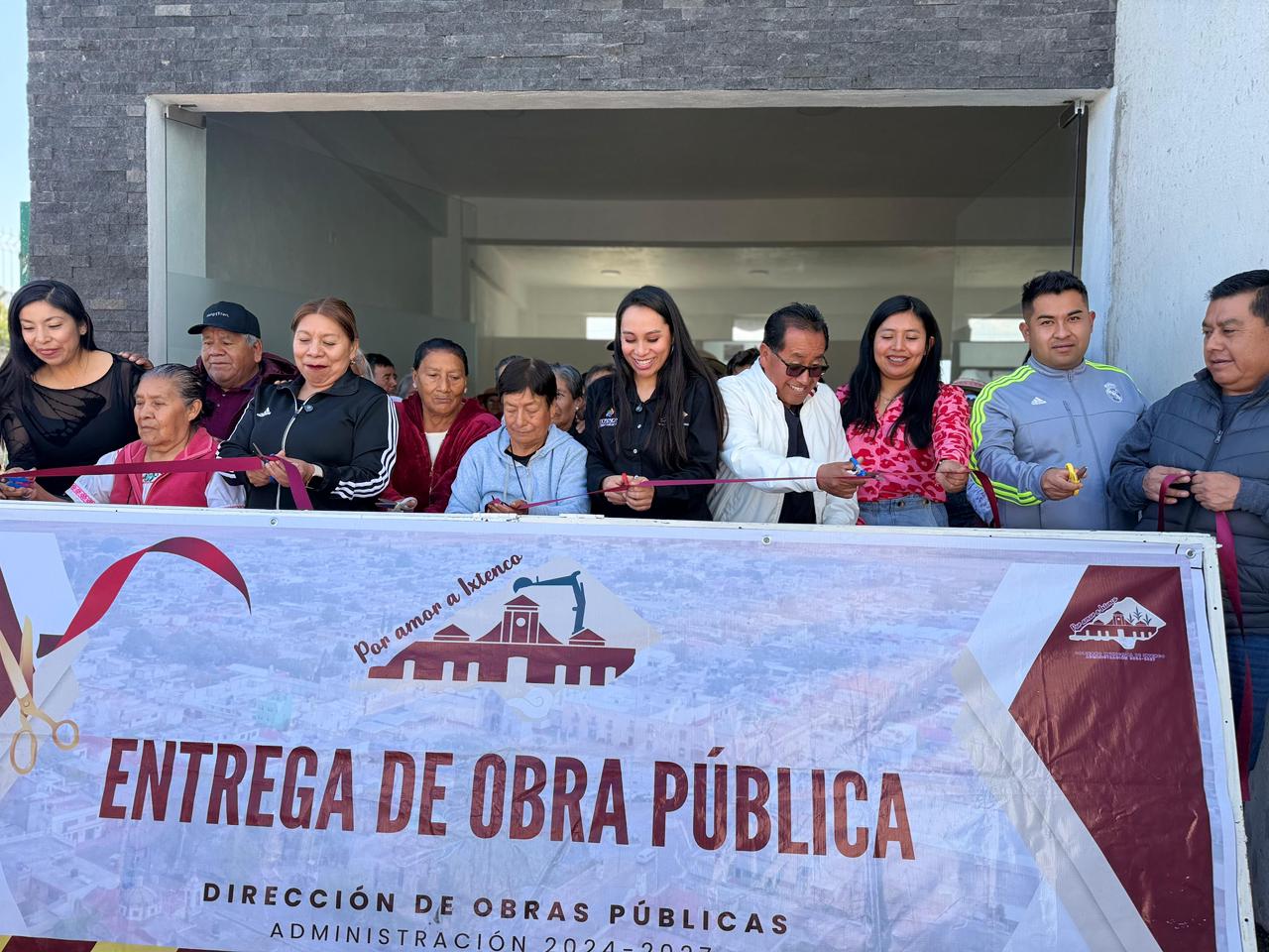 Inaugura Aline Lazo Caballero la Casa de Día del Adulto Mayor en Ixtenco