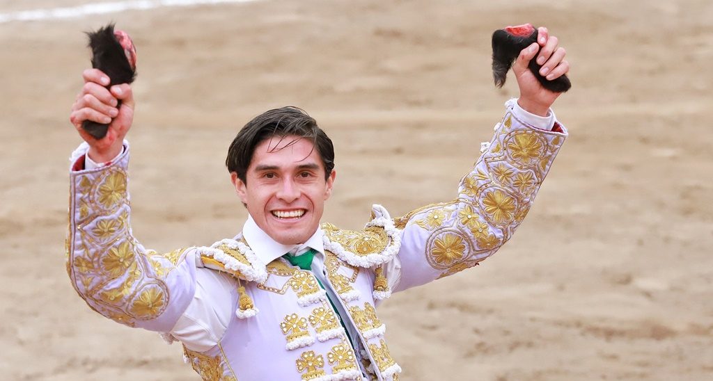 Atltzayanca vivió una tarde de contrastes en La Morenita; Ibelles sale a hombros en Domingo de Pascua