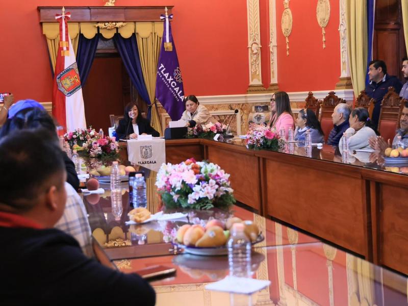 ADULTOS MAYORES VIAJARÁN A E.E.U.U. PARA REENCONTRARSE CON SUS HIJOS