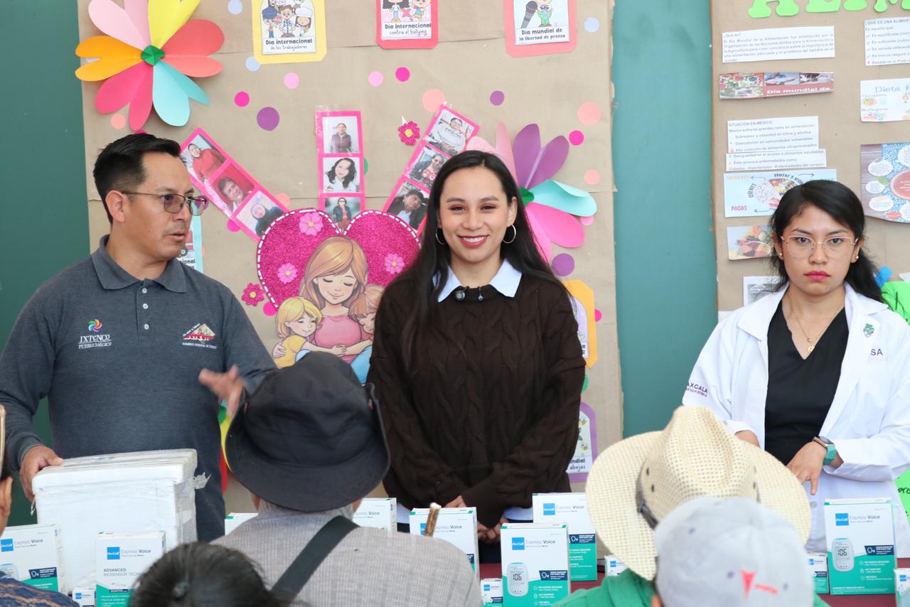 ALINE LAZO FORTALECE LA SALUD CON ENTREGA DE KITS GRATUITOS PARA PERSONAS CON DIABETES