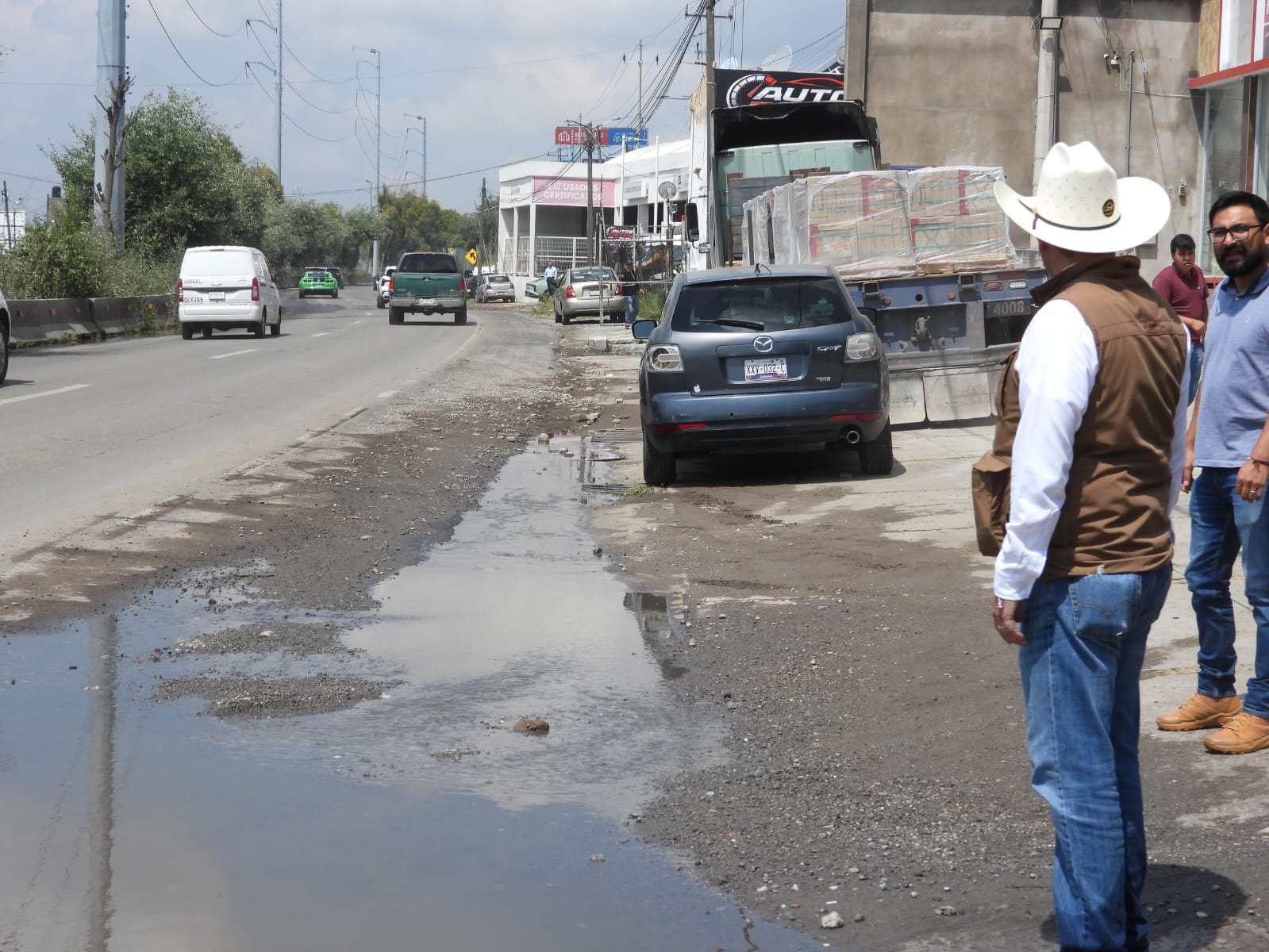 Recorre Presidente Municipal de Yauhquemehcan comunidades afectadas por lluvia, para coordinar acciones de apoyo