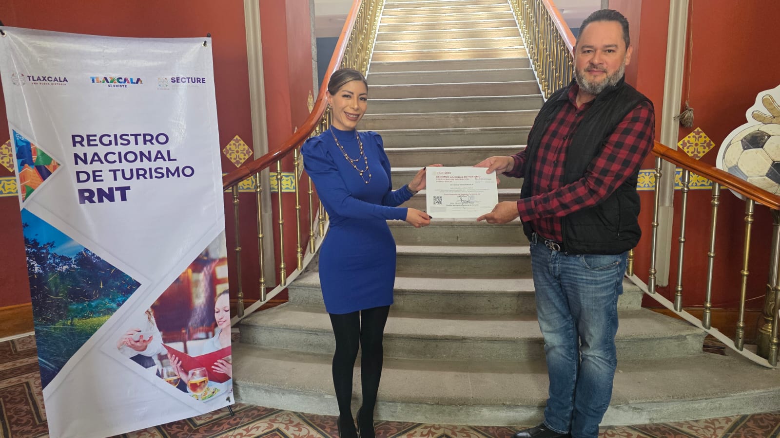 Hacienda Tepozontitla recibe su certificado de Registro Nacional de Turismo