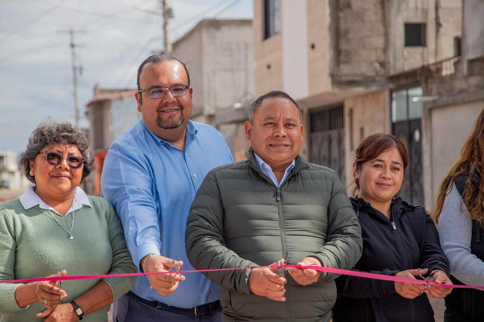 Apizaco entrega pavimentación con adoquín en la colonia Loma Florida en beneficio de más de mil 500 habitantes