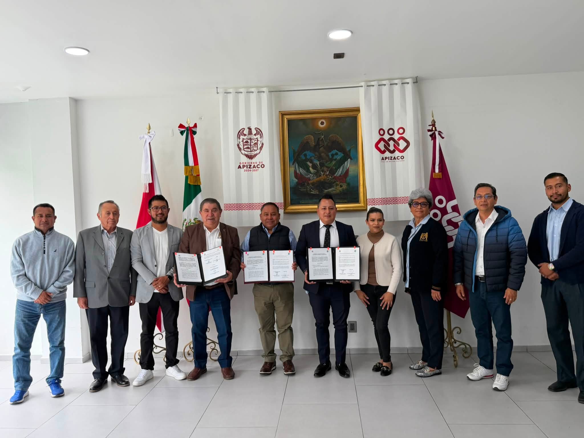 FACILITA EL INSTITUTO MC TITULACIÓN Y BACHILLERATO EN APIZACO TRAS CONVENIO CON EL AYUNTAMIENTO