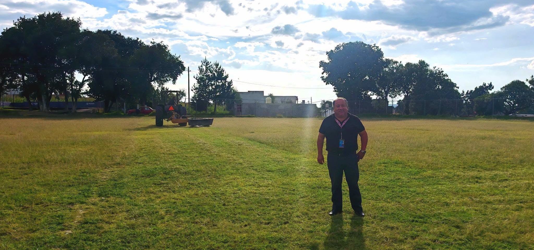 Cuaxomulco alista campo deportivo para fomentar convivencia e integración