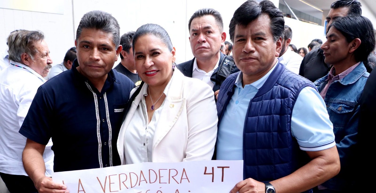 Ayudar a la Presidenta implica actuar con congruencia y humildad: Ana Lilia Rivera