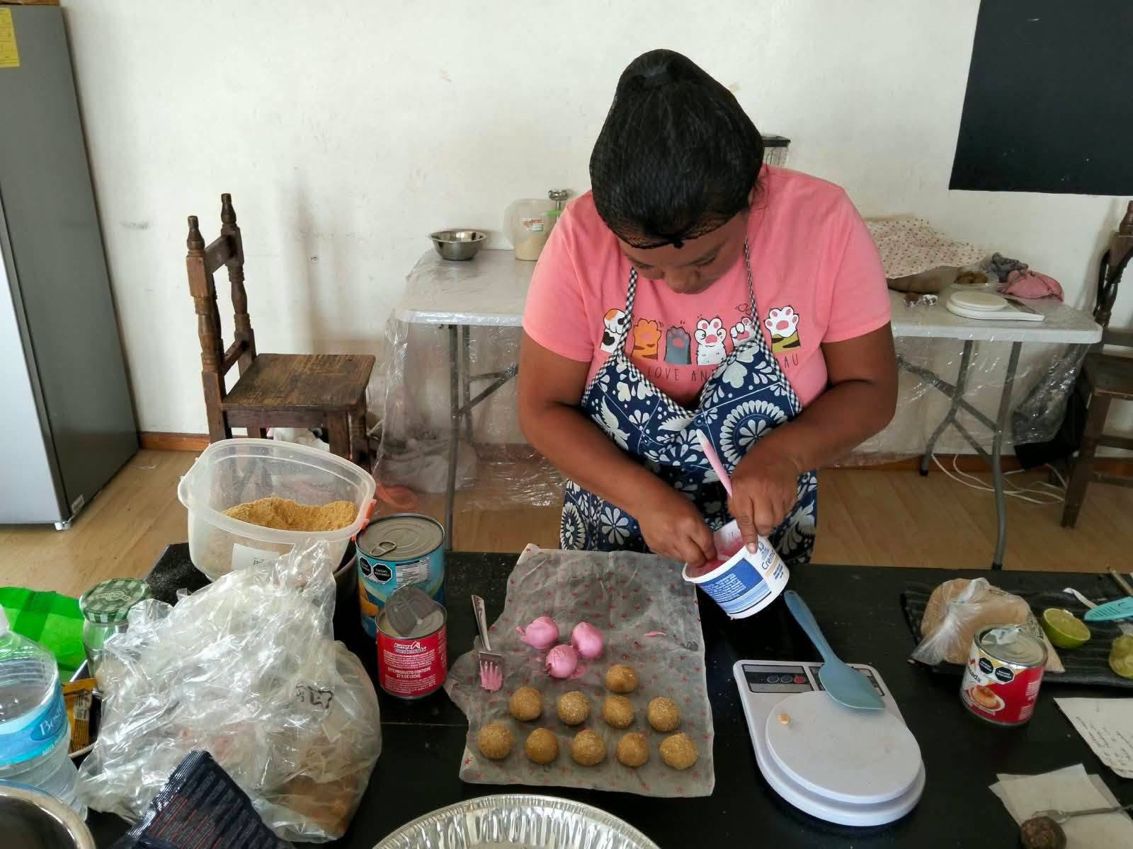 Clausuran cursos de repostería de temporada en El Cerrito de Guadalupe; impulsan capacitación y emprendimiento