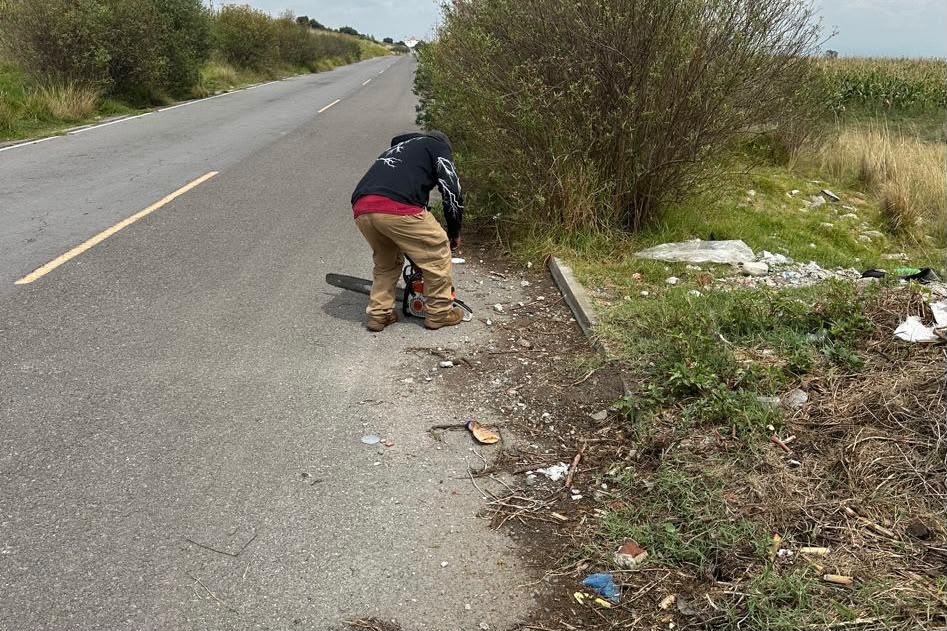 PROTECCIÓN CIVIL DE IXTENCO REALIZA MANTENIMIENTO PREVENTIVO EN EL CAMINO VIEJO A LA ERMITA