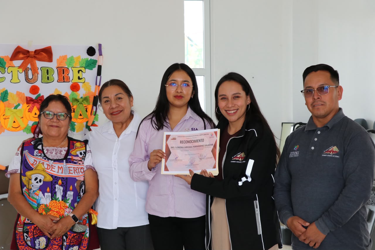 CLAUSURAN CURSO DE CRISTALIZADOS EN EL SMDIF IXTENCO
