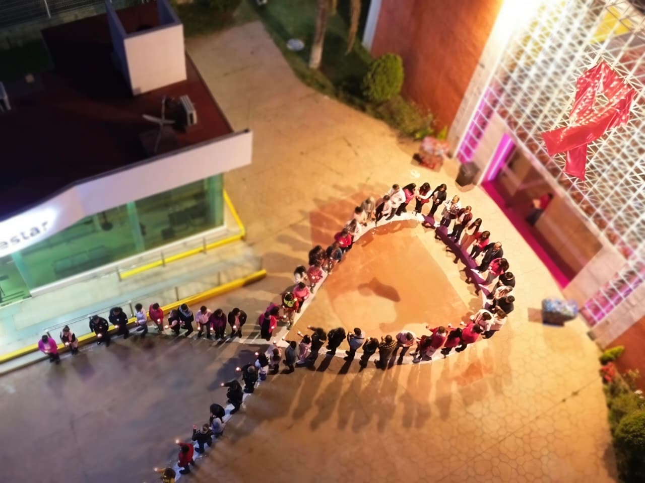 CONMEMORAN EN CUAXOMULCO EL DÍA MUNDIAL DE LA LUCHA CONTRA EL CÁNCER DE MAMA